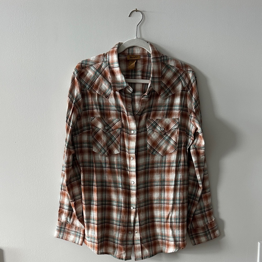 Wrangler Checkered Shirt with Brown and Teal Highlights
